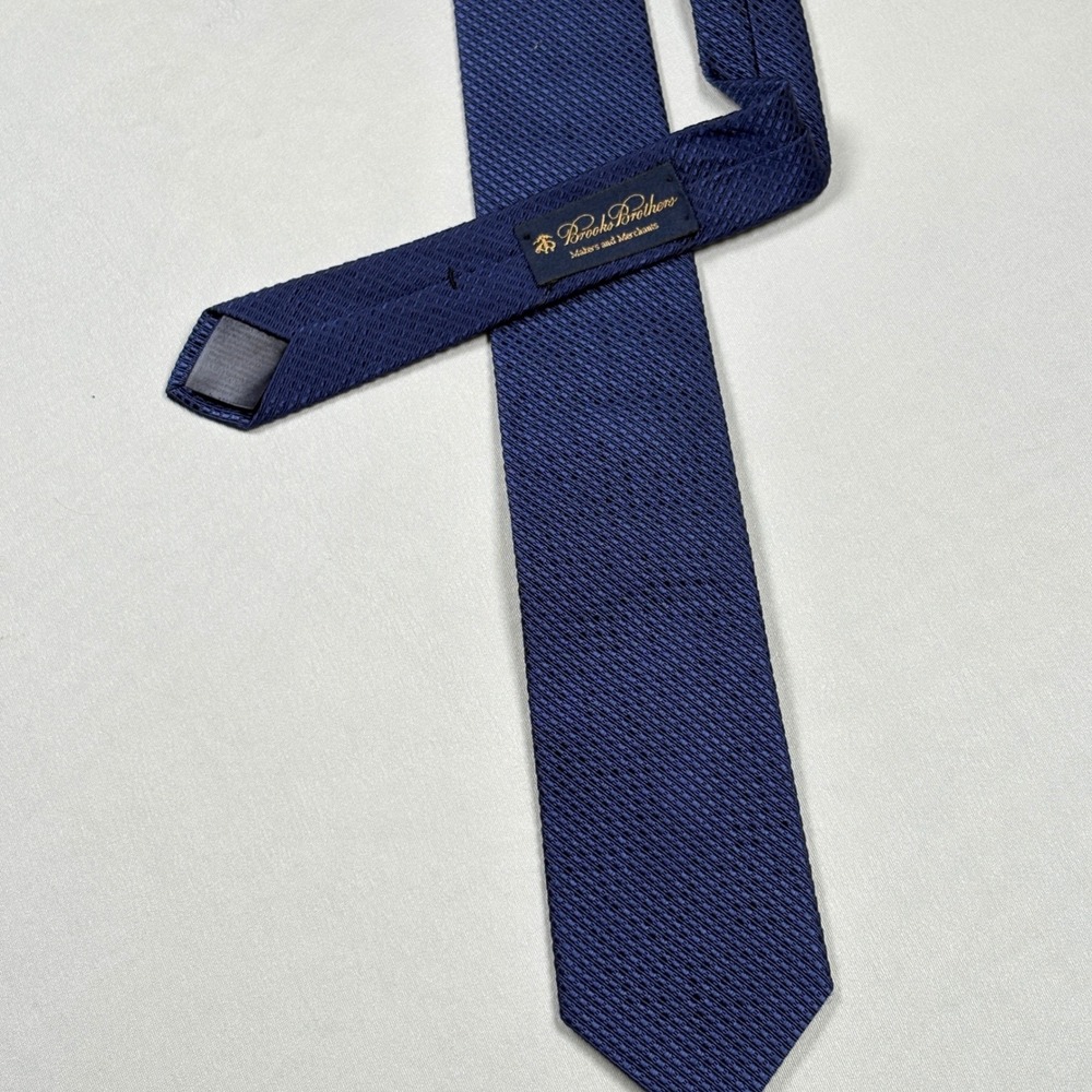 Brooks Brothers Necktie Mens OS Makers and Merchants Navy Blue Textured Silk
